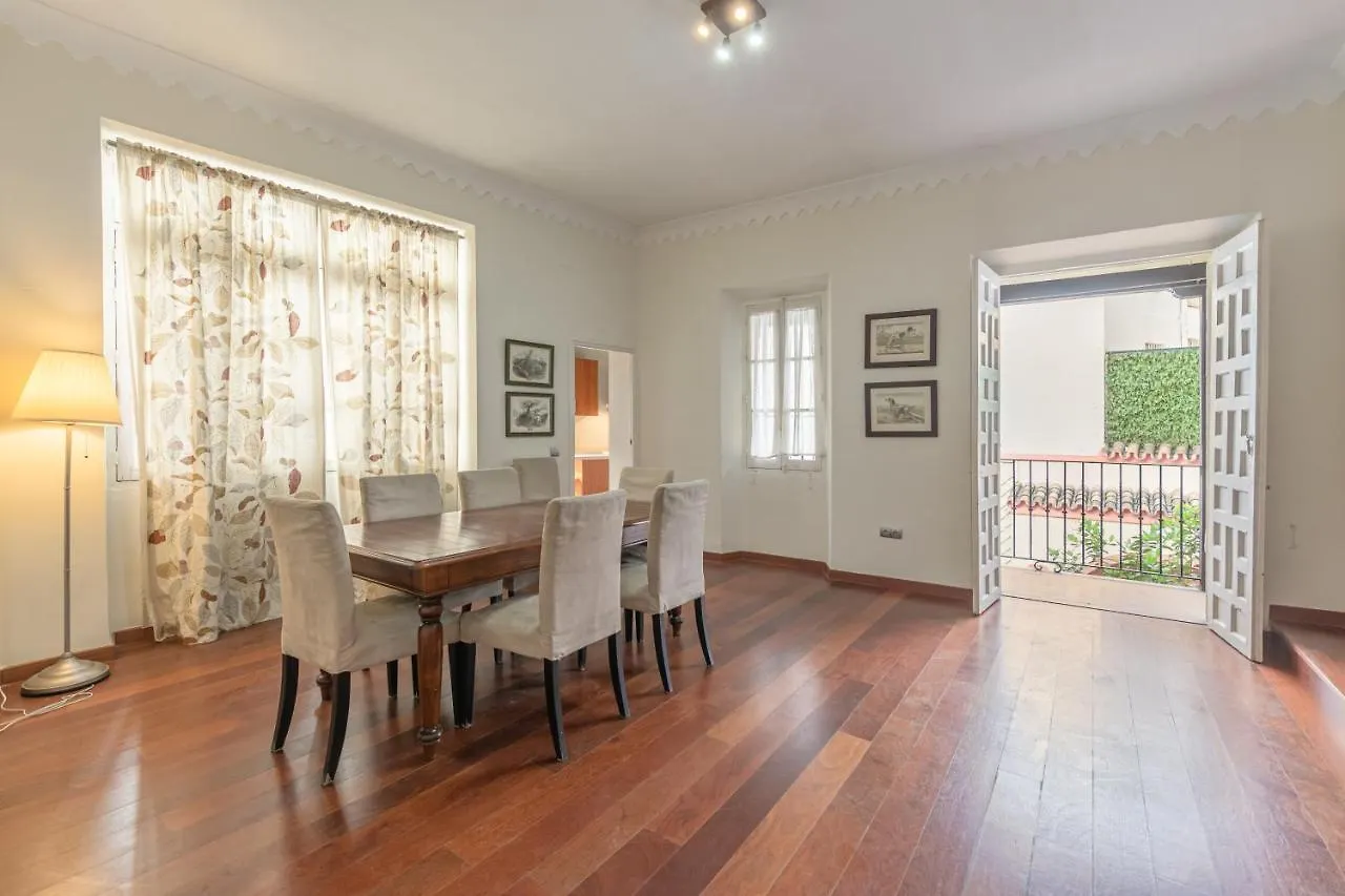 Aoa Plaza Santa Marta Apartment Seville 0*,